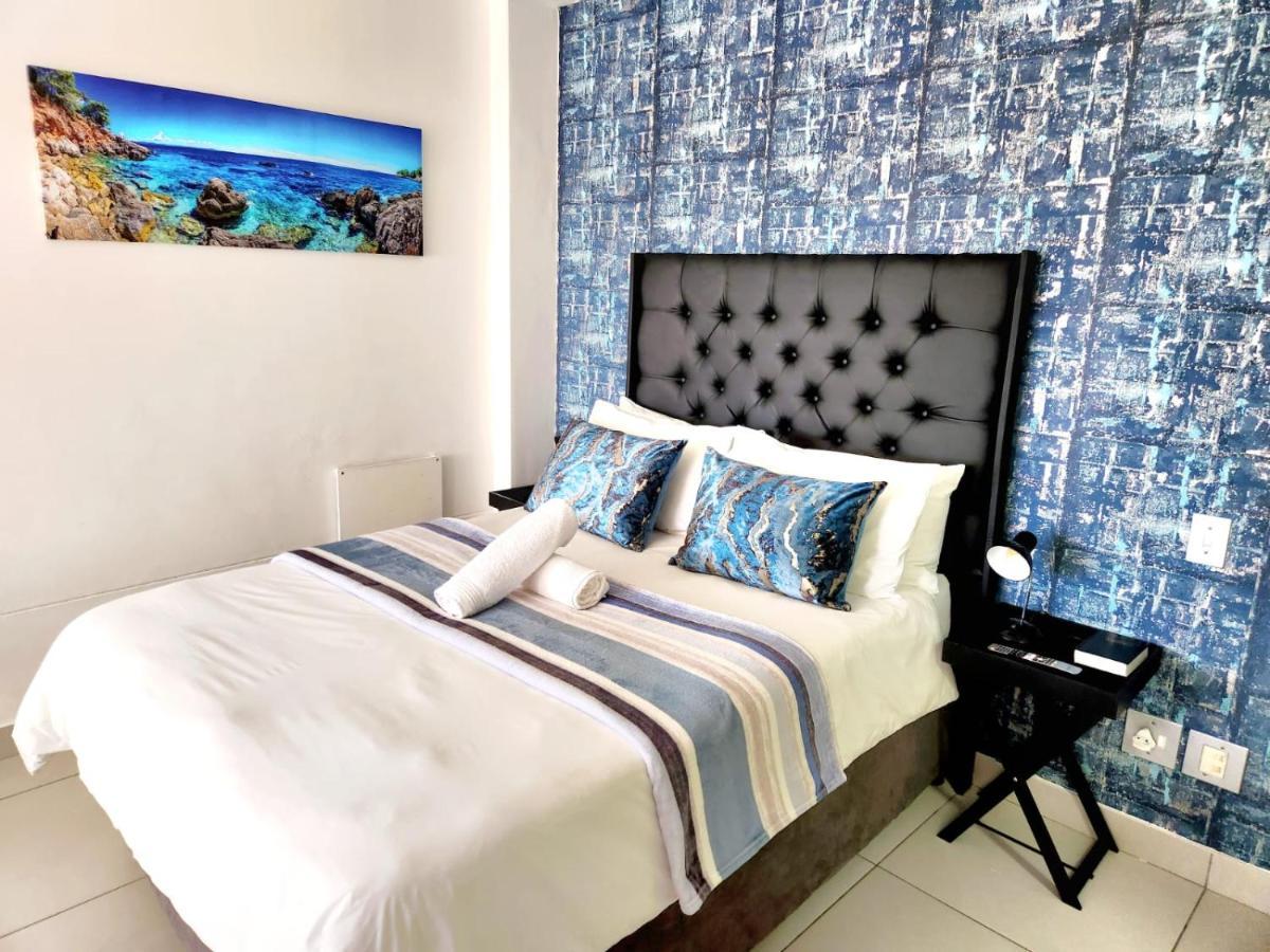 519 On Breeze Aparthotel Strand Exterior photo
